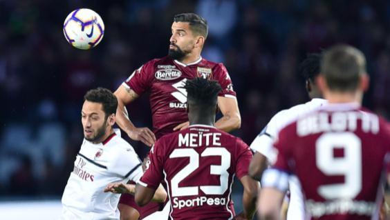 固了他在球 固了他在球